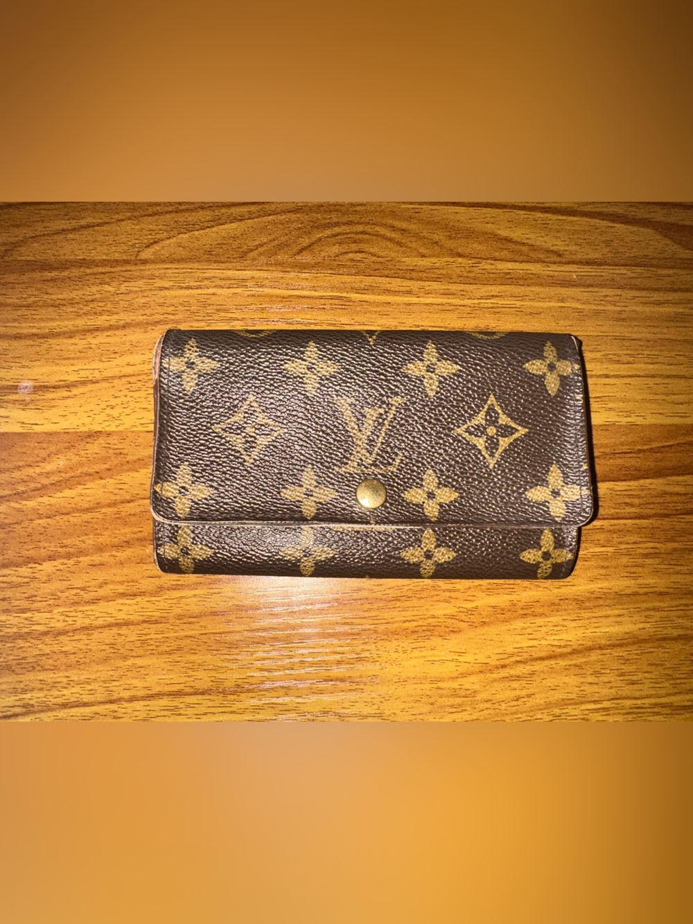 Authentic Luis Vuitton Brown Monogram Bifold Wallet